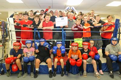 LB150 presentation to Kingfisher Boxing Club