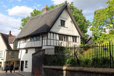 The Britons Arms exterior sm