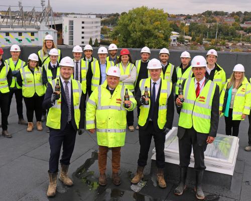 Canary Quay topping out 2