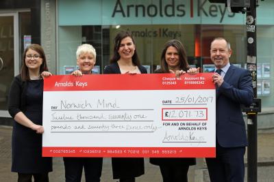 Arnolds Keys Mind cheque presentation