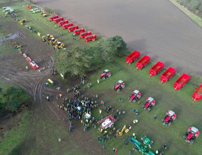 Farm Auction08