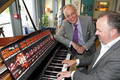 Hatch Brenner partner Mark Fitch enjoys the piano playing of Jazz Weekender organiser Simon Brown in Norwichs Platform 12 bar 1