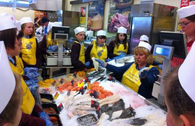 NWHS Year 7 students learning about fish at Tescos Stalham store