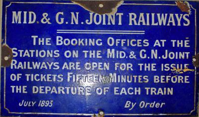 Rare 1893 MGN enamel sign sold for 480